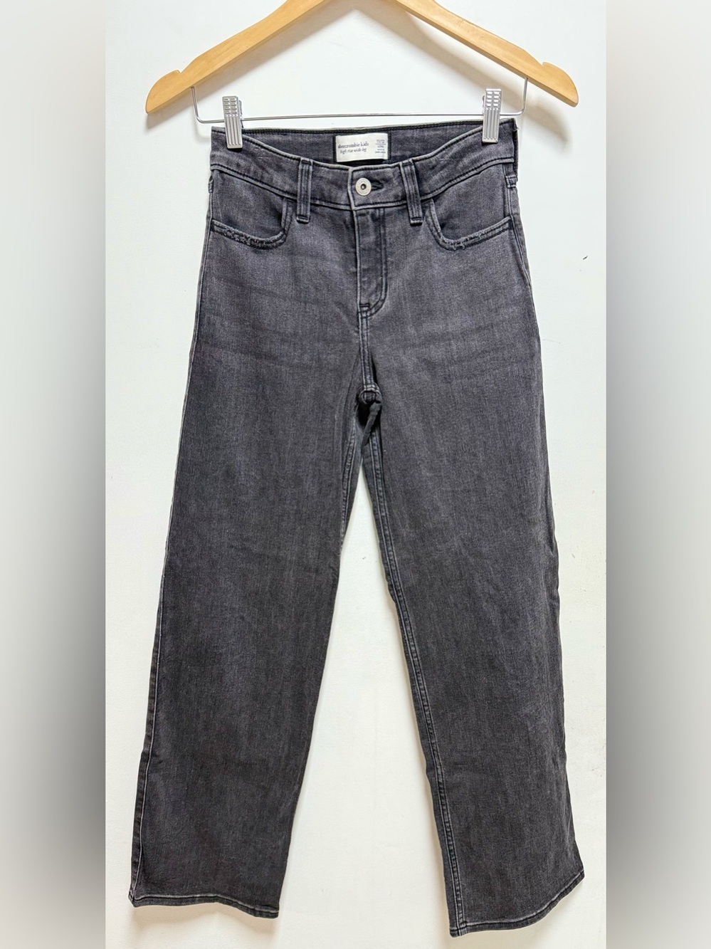 Abercrombie & Fitch Kids Gray Straight-Leg Jeans